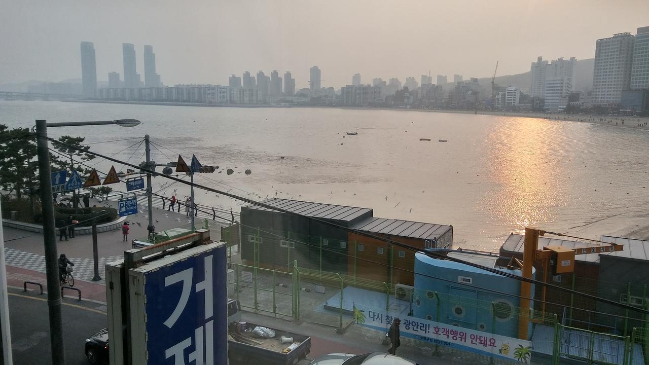 Yes Guesthouse Busan Eksteriør billede